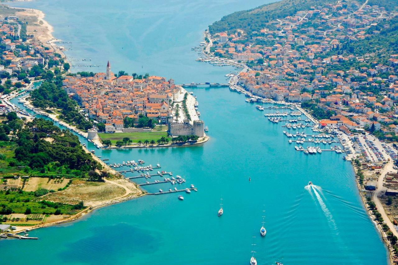 Apartman Adriatic Trogir Exterior photo