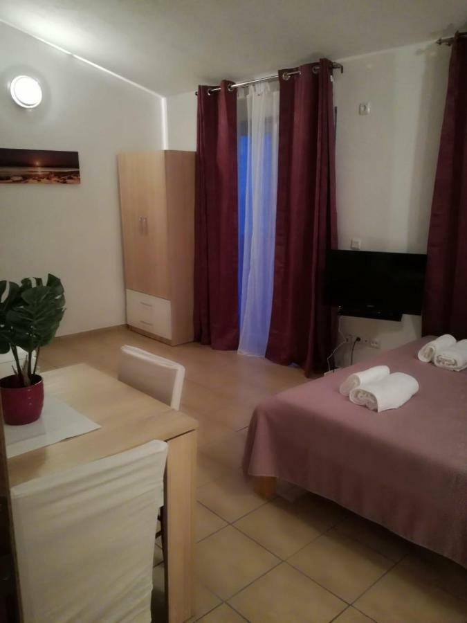 Apartman Adriatic Trogir Exterior photo